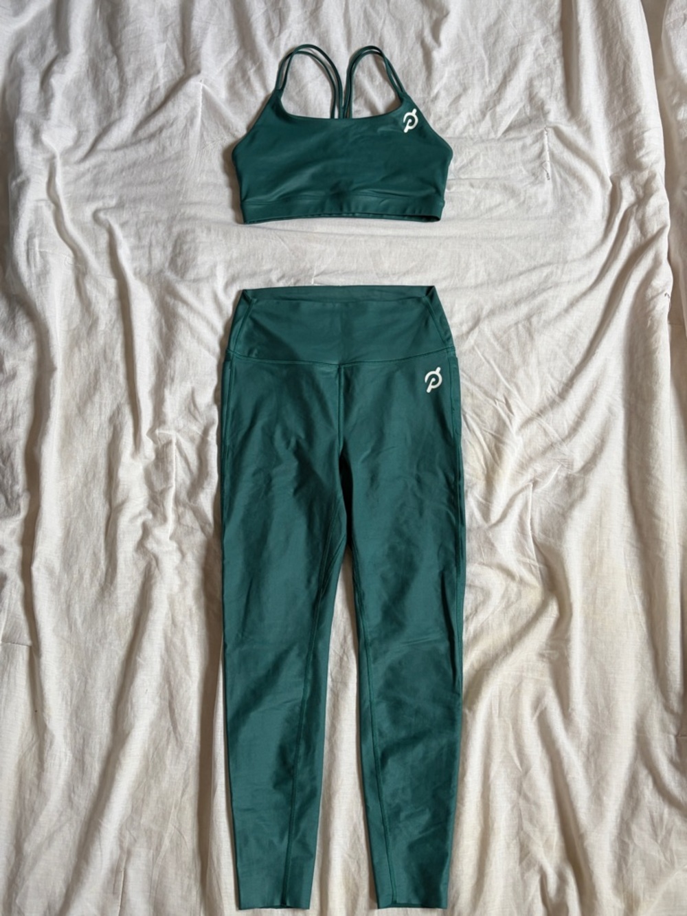 Peloton Forest Green Sports Bra and High-Waist Leggings Set
